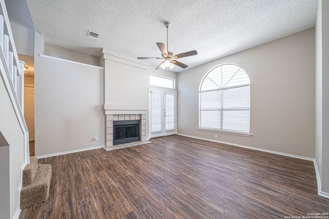 9323 Valley Hedge, San Antonio, TX 78250