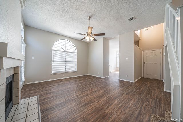 9323 Valley Hedge, San Antonio, TX 78250