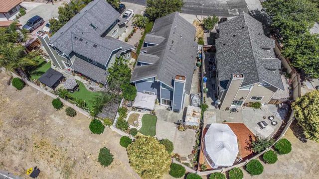 111 111 Overacker Ter, Fremont, CA 94536