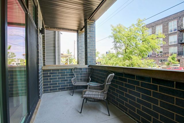 2438 N Western Avenue 1, Chicago, IL 60647