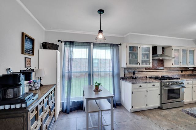 308 Buffalo Creek Drive, Waxahachie, TX 75165