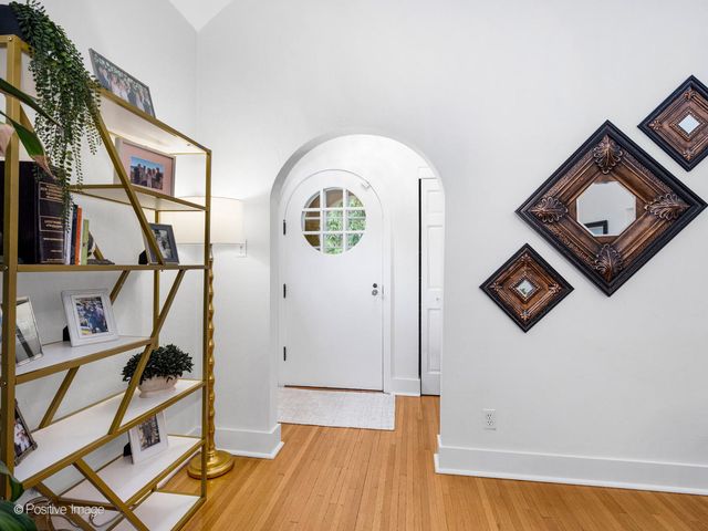 317 E Walnut Street, Hinsdale, IL 60521