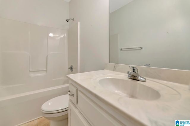 2962 LONE OAK ROAD, Hueytown, AL 35023
