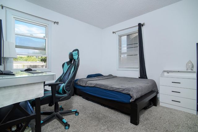 2851 Herbert Way, Sacramento, CA 95821