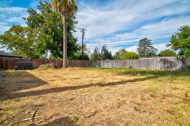 2851 Herbert Way, Sacramento, CA 95821