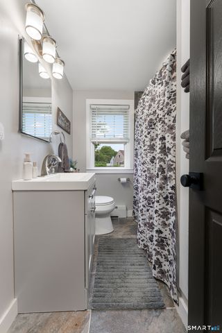 4 Nicholas Drive, East Haven, CT 06512