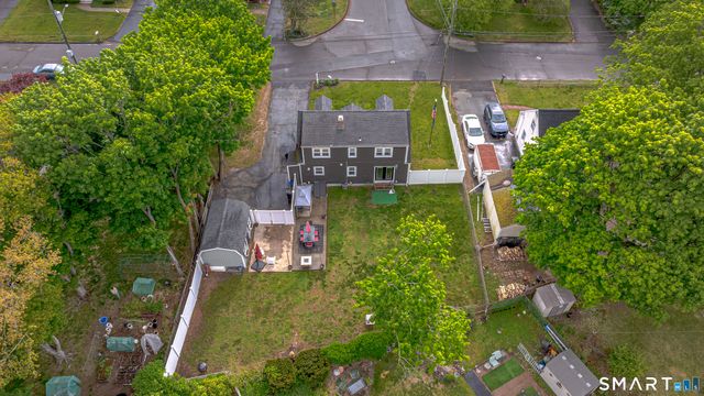 4 Nicholas Drive, East Haven, CT 06512