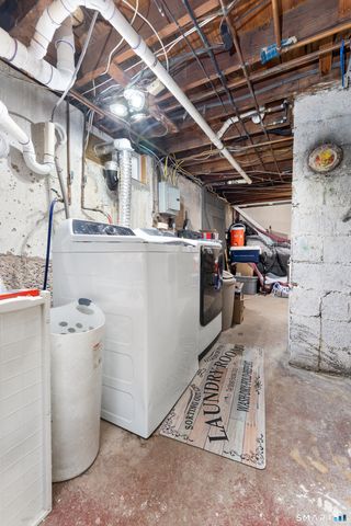 4 Nicholas Drive, East Haven, CT 06512