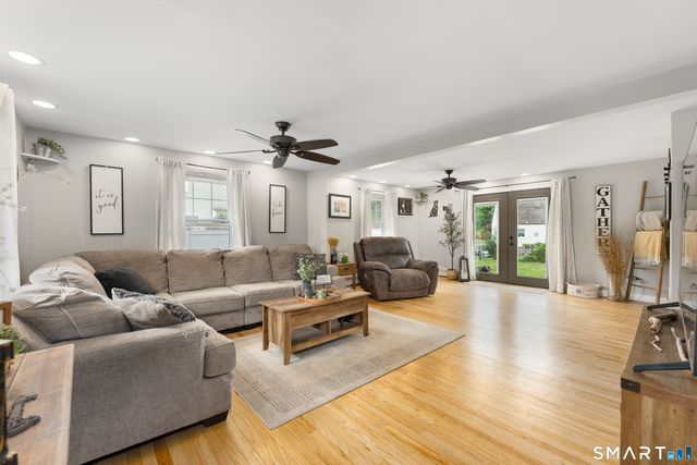 4 Nicholas Drive, East Haven, CT 06512