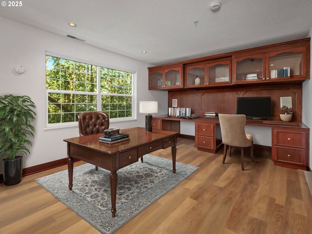 6254 Sw BURLINGAME Ave A, Portland, OR 97239