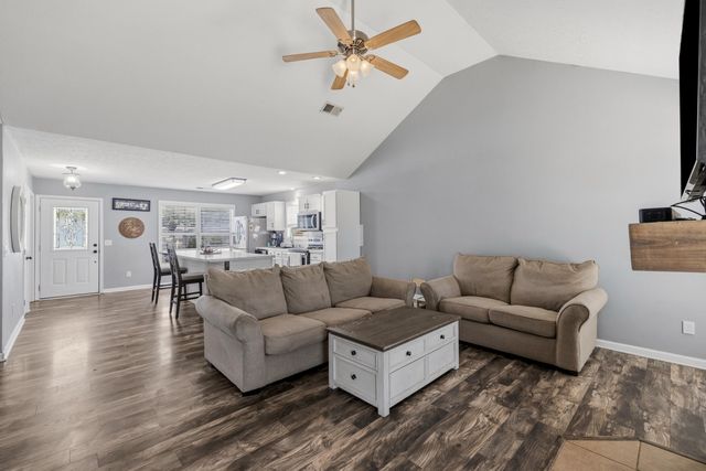 2004 White Oak Drive, Lawrenceburg, KY 40342