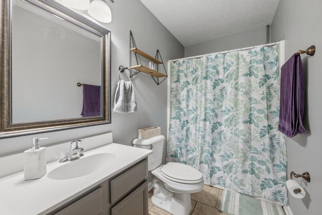 2004 White Oak Drive, Lawrenceburg, KY 40342