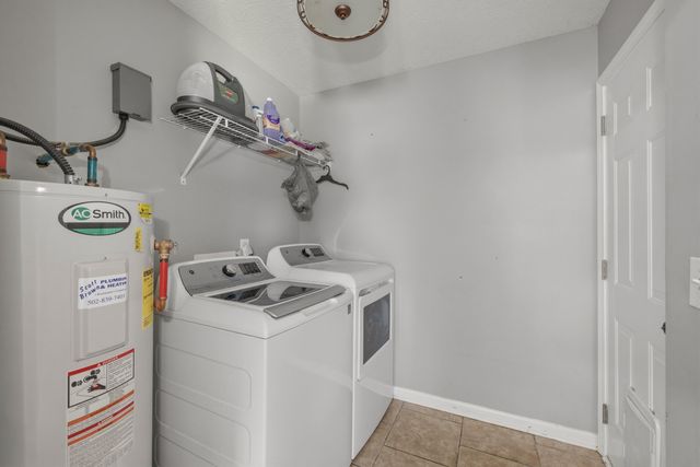 2004 White Oak Drive, Lawrenceburg, KY 40342