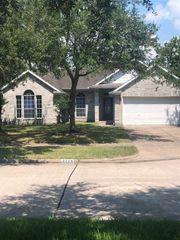 3226 Ivory Pointe Drive, League City, TX 77573
