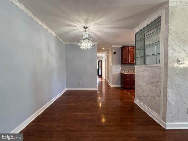 1600 FOX CHASE RD, Philadelphia, PA 19152