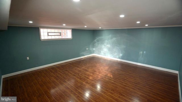 1600 FOX CHASE RD, Philadelphia, PA 19152