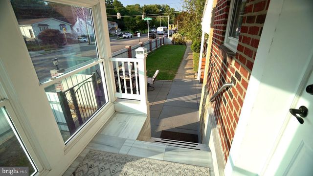 1600 FOX CHASE RD, Philadelphia, PA 19152