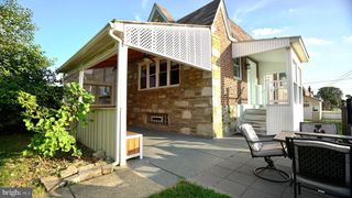 1600 FOX CHASE RD, Philadelphia, PA 19152