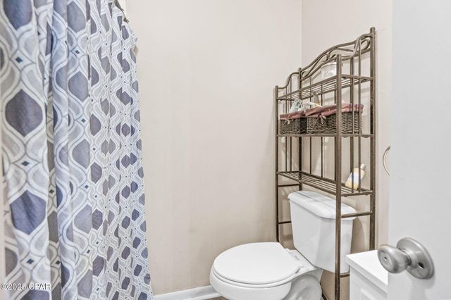 1395 S Weeks Street, Bonifay, FL 32425