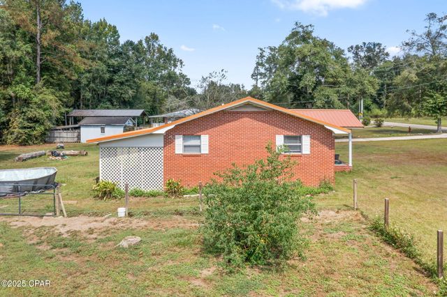 1395 S Weeks Street, Bonifay, FL 32425
