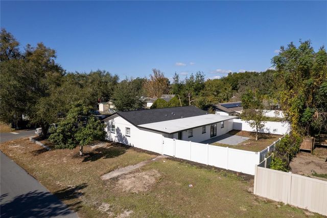 5248 KING STREET, Zephyrhills, FL 33542