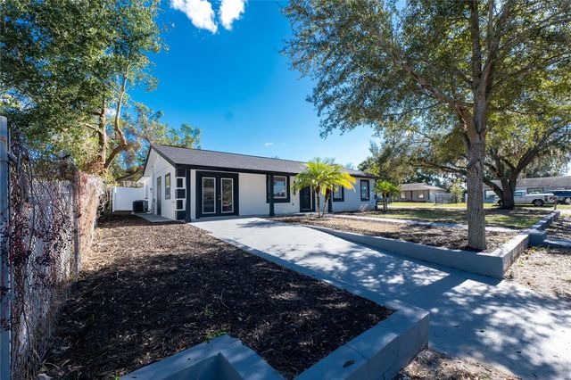 5248 KING STREET, Zephyrhills, FL 33542
