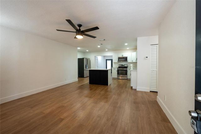 5248 KING STREET, Zephyrhills, FL 33542