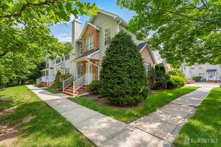 262 Retta Court, Piscataway, NJ 08854