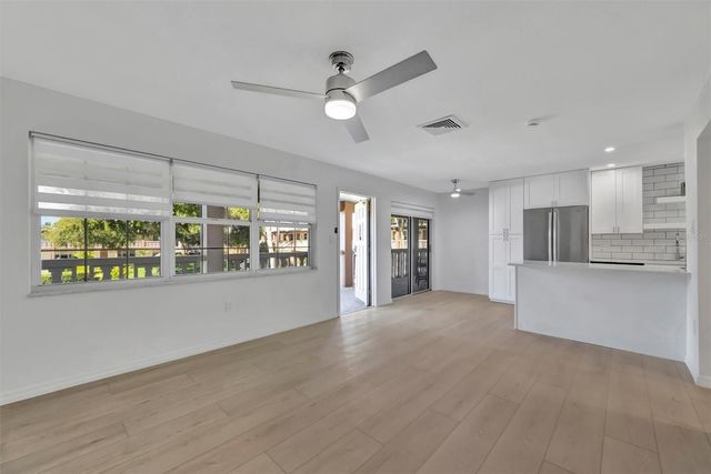 650 PINELLAS POINT DRIVE S 216, St Petersburg, FL 33705
