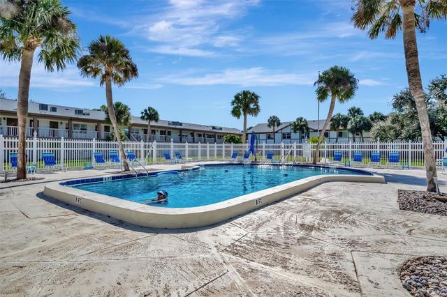 650 PINELLAS POINT DRIVE S 216, St Petersburg, FL 33705