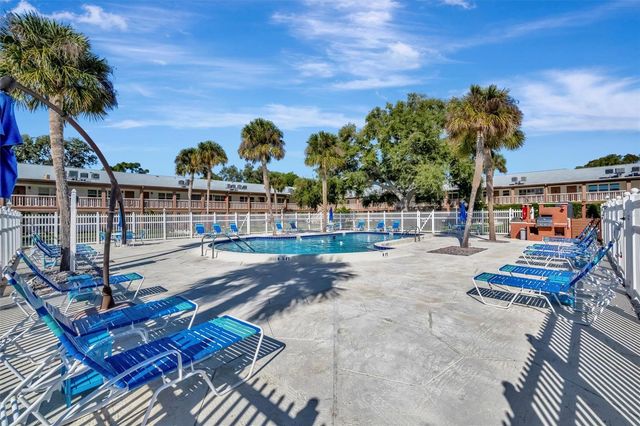 650 PINELLAS POINT DRIVE S 216, St Petersburg, FL 33705
