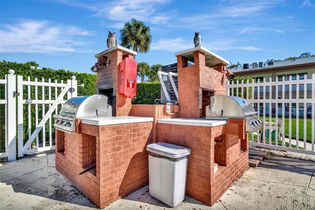 650 PINELLAS POINT DRIVE S 216, St Petersburg, FL 33705