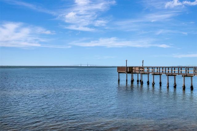 650 PINELLAS POINT DRIVE S 216, St Petersburg, FL 33705