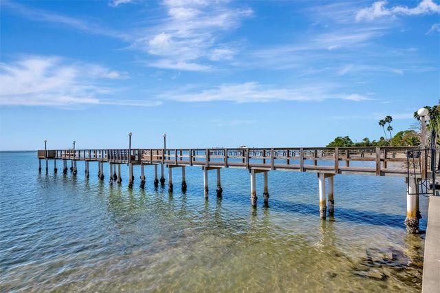 650 PINELLAS POINT DRIVE S 216, St Petersburg, FL 33705