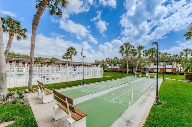 650 PINELLAS POINT DRIVE S 216, St Petersburg, FL 33705