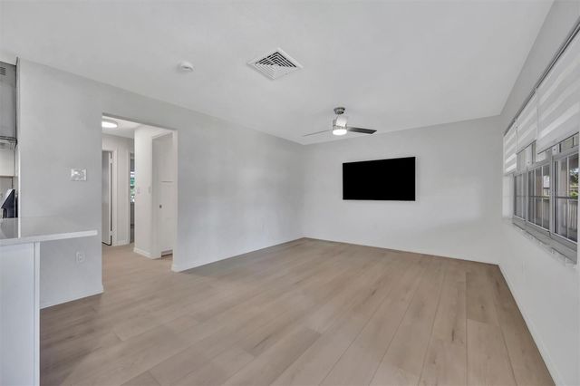 650 PINELLAS POINT DRIVE S 216, St Petersburg, FL 33705