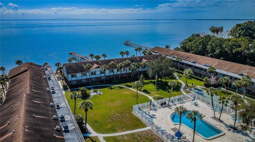 650 PINELLAS POINT DRIVE S 216, St Petersburg, FL 33705