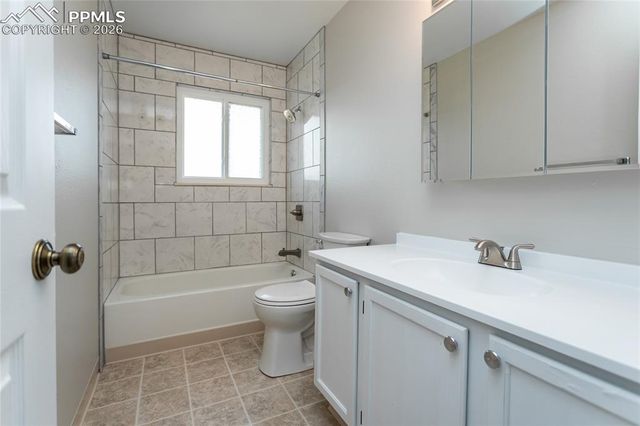 6679 Proud Eagle Court, Colorado Springs, CO 80915