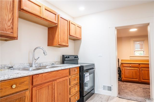 231 South Willow Street, Oneida, NY 13421