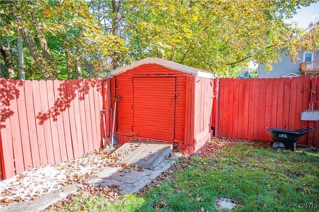 231 South Willow Street, Oneida, NY 13421