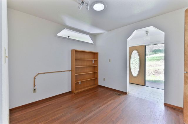 3090 Horseshoe Bend Rd, Somerset, CA 95684