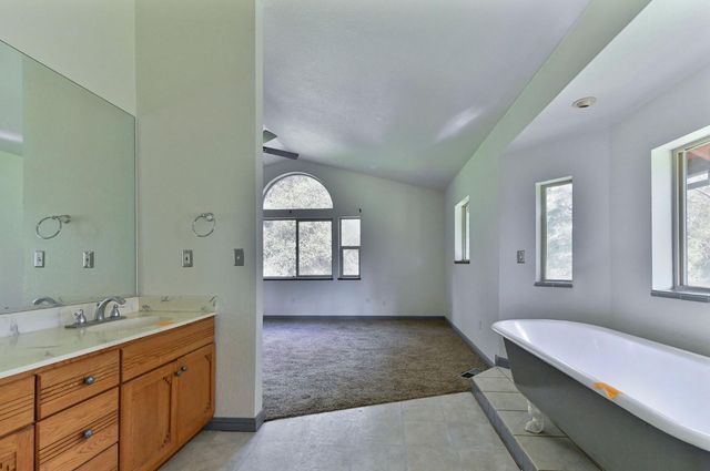 3090 Horseshoe Bend Rd, Somerset, CA 95684