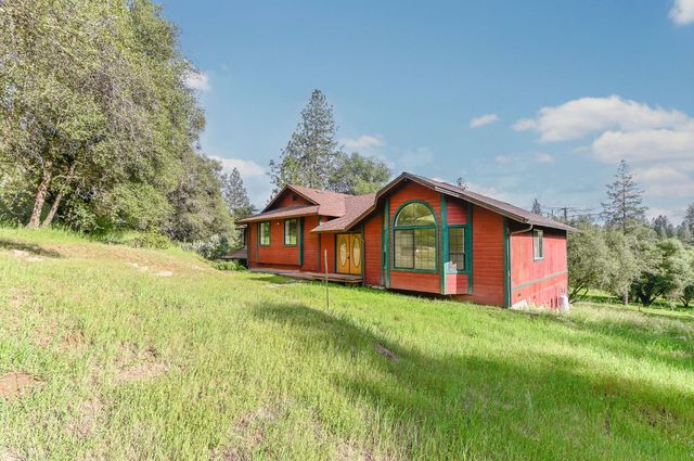 3090 Horseshoe Bend Rd, Somerset, CA 95684