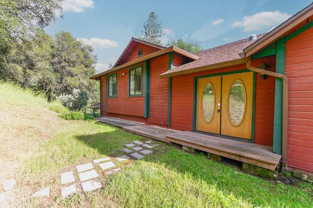 3090 Horseshoe Bend Rd, Somerset, CA 95684