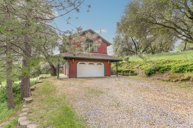 3090 Horseshoe Bend Rd, Somerset, CA 95684