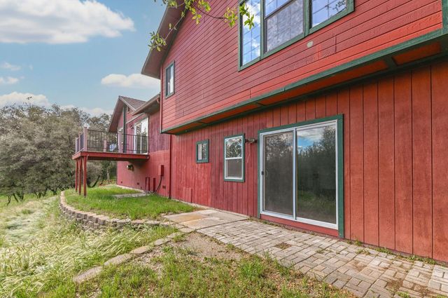 3090 Horseshoe Bend Rd, Somerset, CA 95684