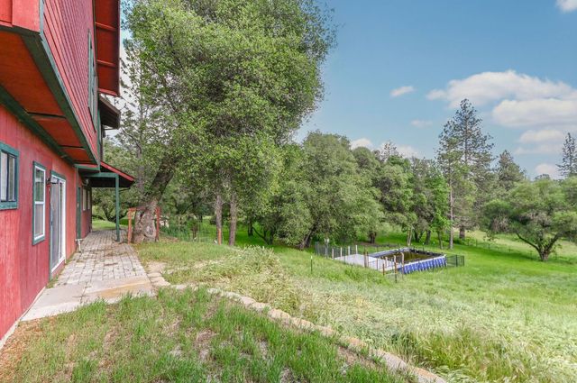 3090 Horseshoe Bend Rd, Somerset, CA 95684