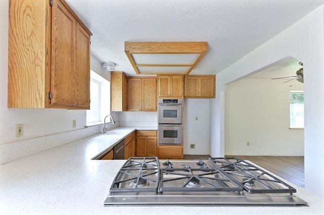 3090 Horseshoe Bend Rd, Somerset, CA 95684