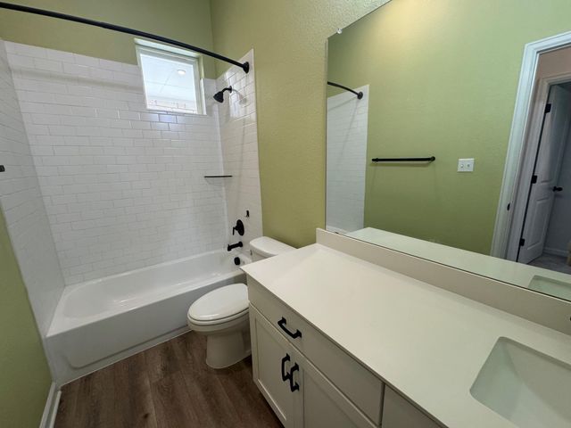 1136 Olympic LN, Kyle, TX 78640