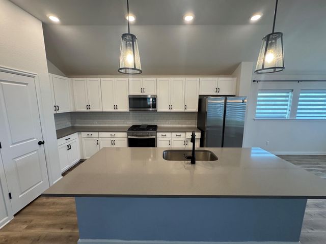 1136 Olympic LN, Kyle, TX 78640
